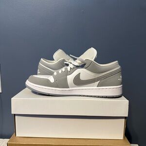 Wolf grey Jordan’s